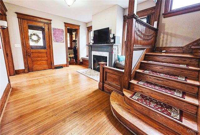 118 East Genesee Street, Auburn, NY 13021