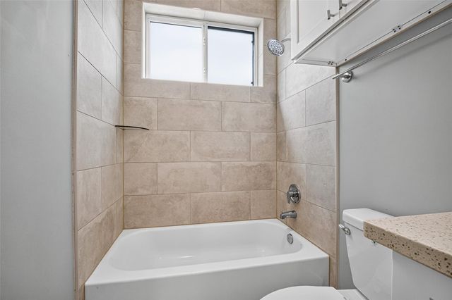 6744 Del Rio St, Houston, TX 77021