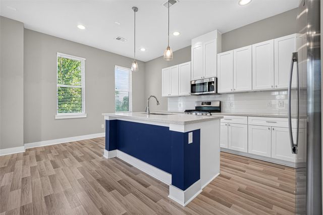 6744 Del Rio St, Houston, TX 77021