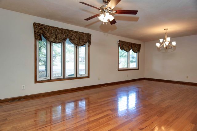 5150 S Tujunga Drive, Springfield, MO 65810