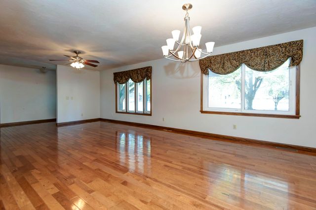 5150 S Tujunga Drive, Springfield, MO 65810