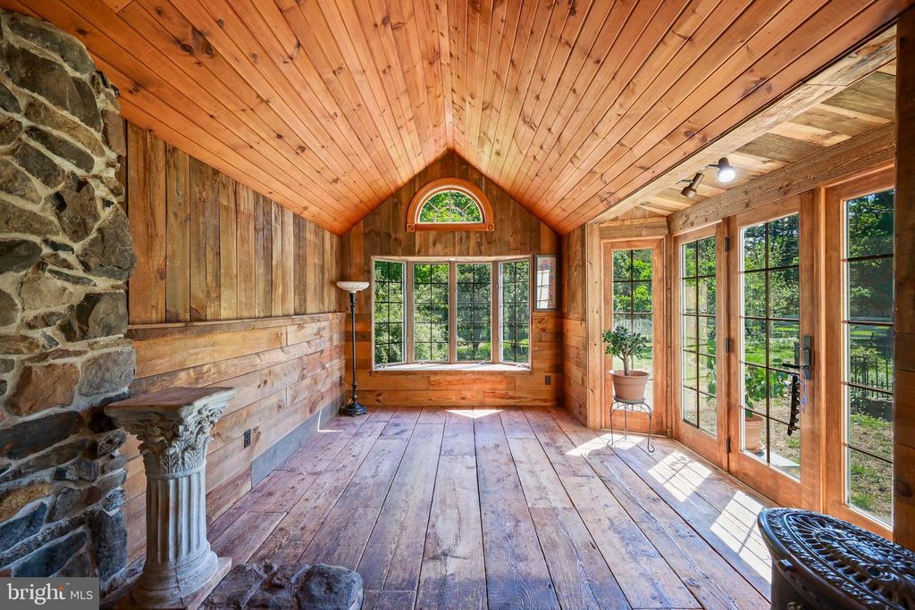 Image 13 of property listing at 339 MOUNTAINVIEW RD, Skillman, NJ 08558