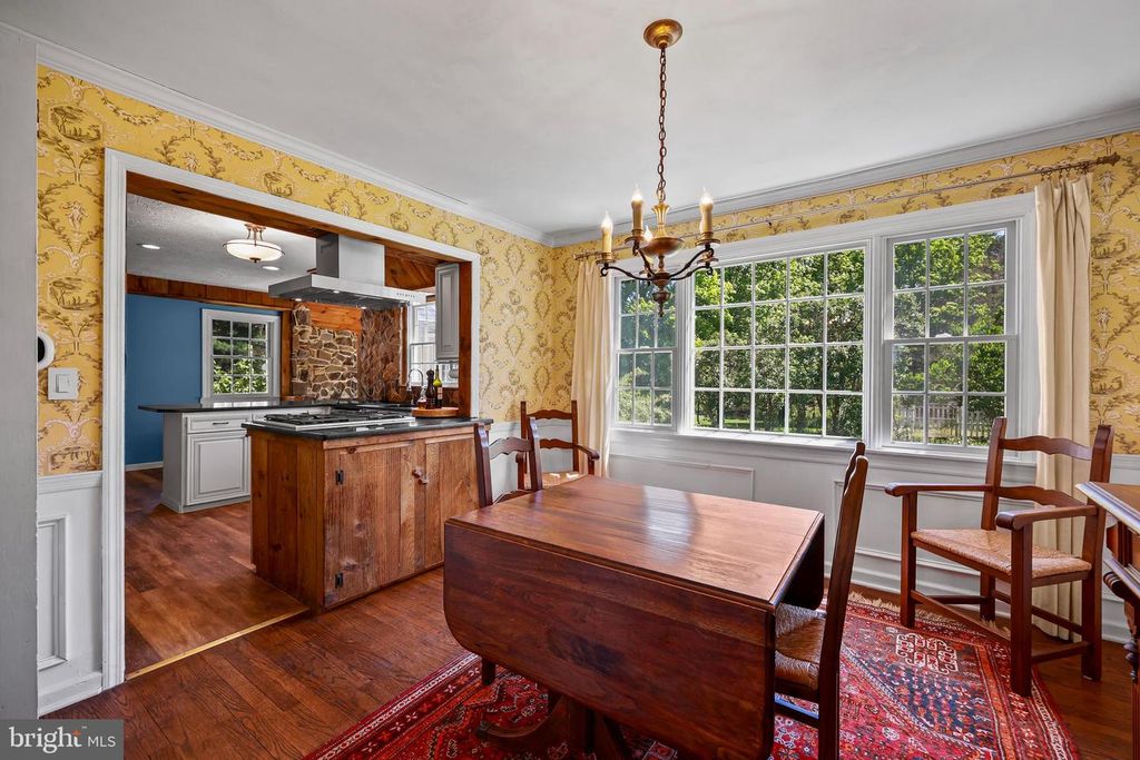 Image 15 of property listing at 339 MOUNTAINVIEW RD, Skillman, NJ 08558