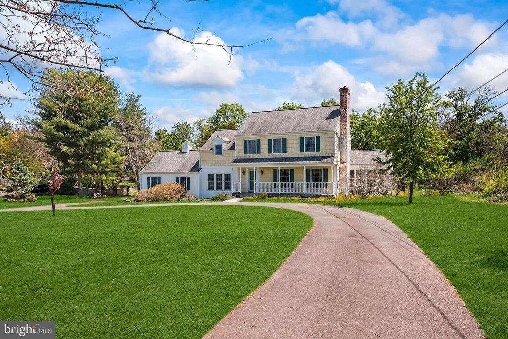 Image 3 of property listing at 339 MOUNTAINVIEW RD, Skillman, NJ 08558