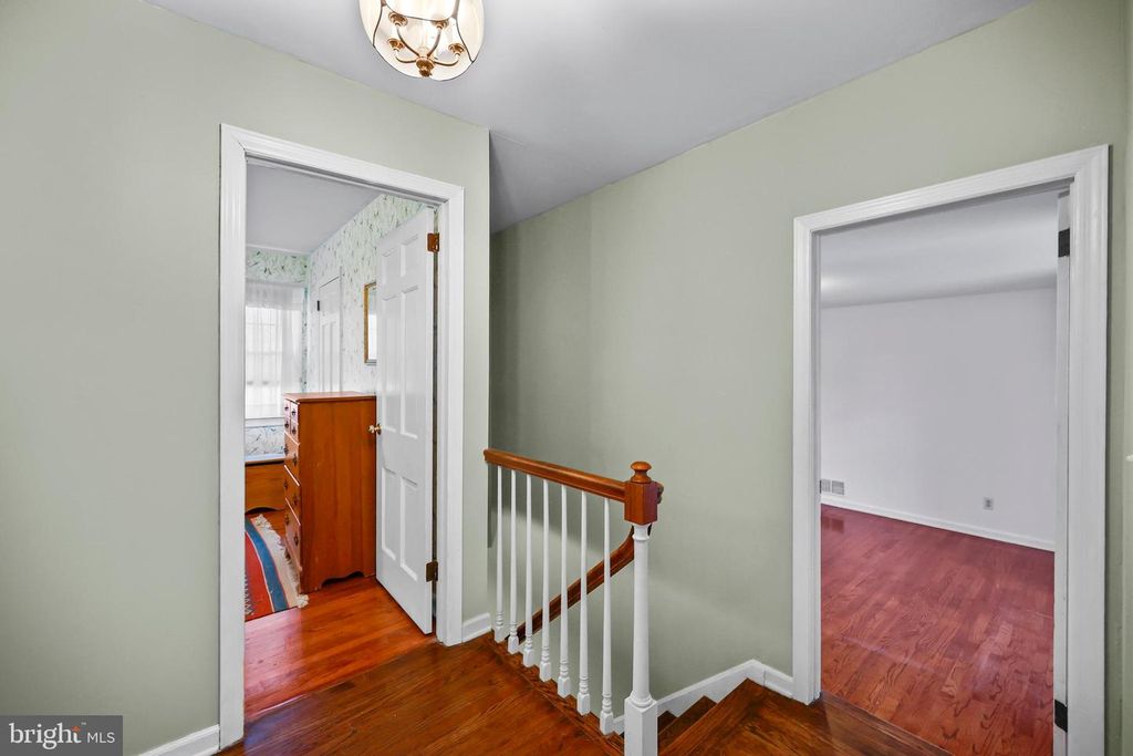 Image 34 of property listing at 339 MOUNTAINVIEW RD, Skillman, NJ 08558