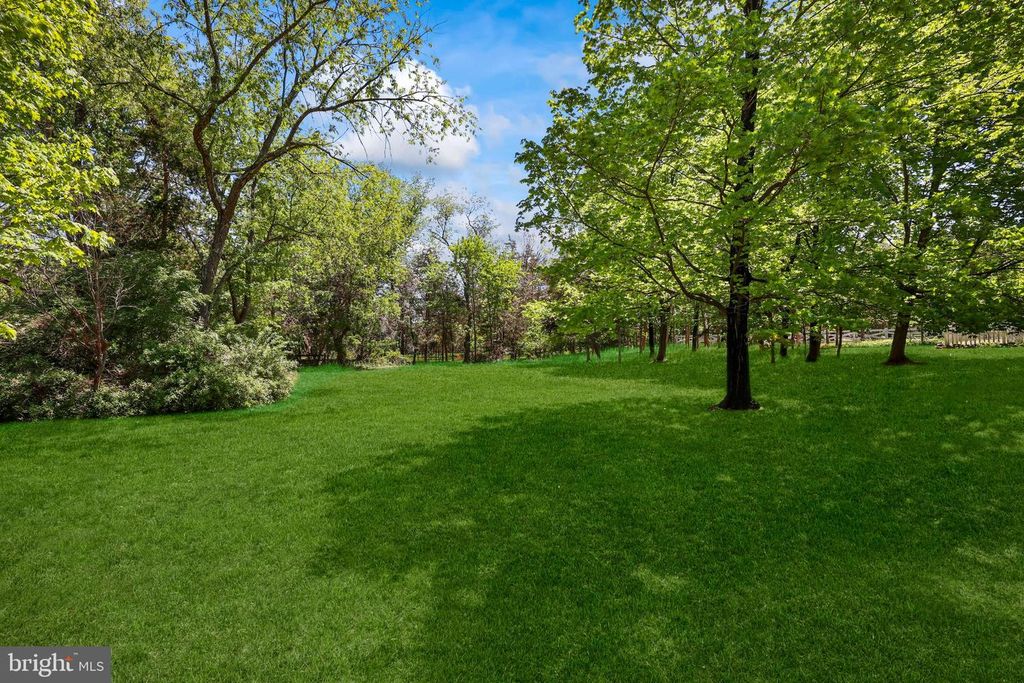 Image 40 of property listing at 339 MOUNTAINVIEW RD, Skillman, NJ 08558
