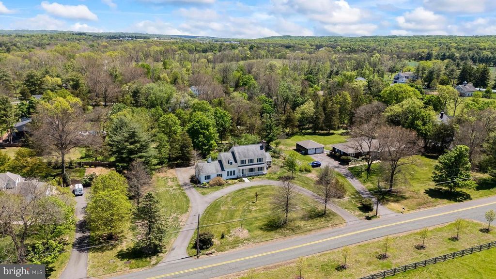 Image 46 of property listing at 339 MOUNTAINVIEW RD, Skillman, NJ 08558