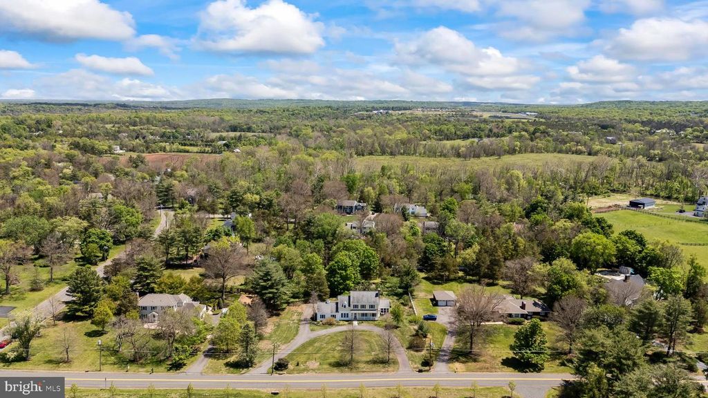 Image 52 of property listing at 339 MOUNTAINVIEW RD, Skillman, NJ 08558