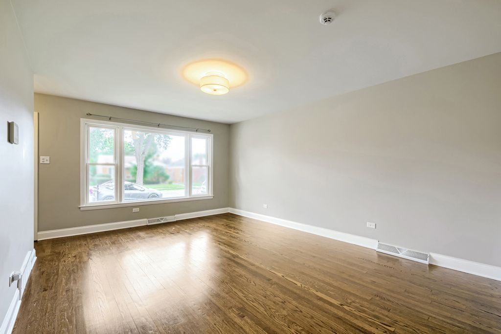 8208 Ridgeway Avenue, Skokie, IL 60076 — photo 2