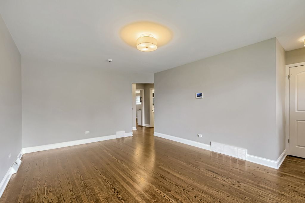 8208 Ridgeway Avenue, Skokie, IL 60076 — photo 3