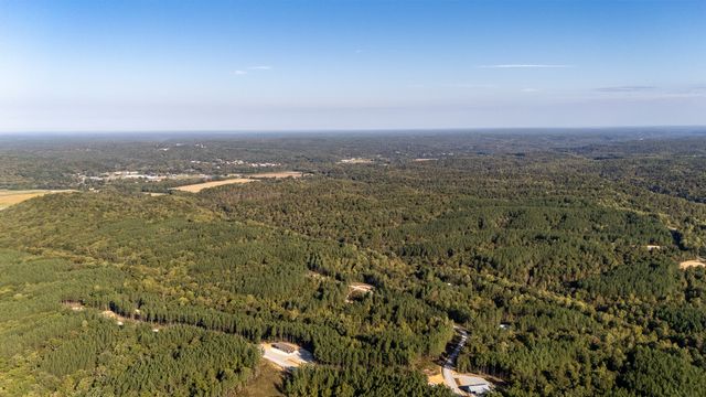 289 Center Ridge Dr, Linden, TN 37096