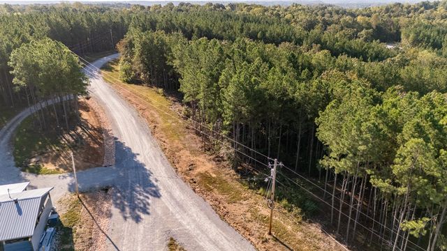 289 Center Ridge Dr, Linden, TN 37096