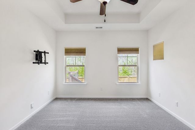 2450 Duxbury Dr, Columbia, TN 38401