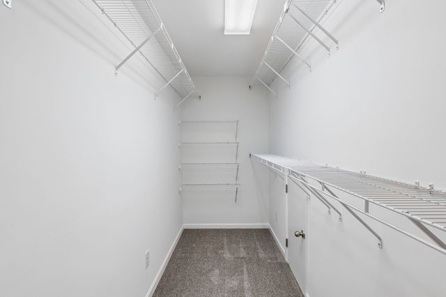 2450 Duxbury Dr, Columbia, TN 38401