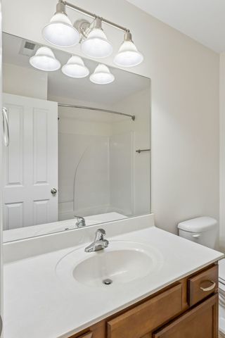 2450 Duxbury Dr, Columbia, TN 38401