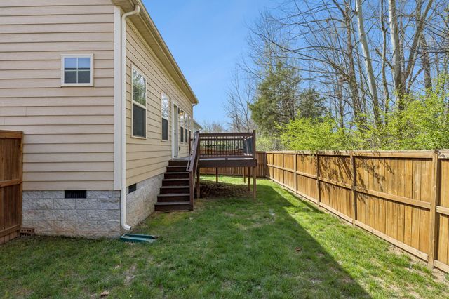 2450 Duxbury Dr, Columbia, TN 38401