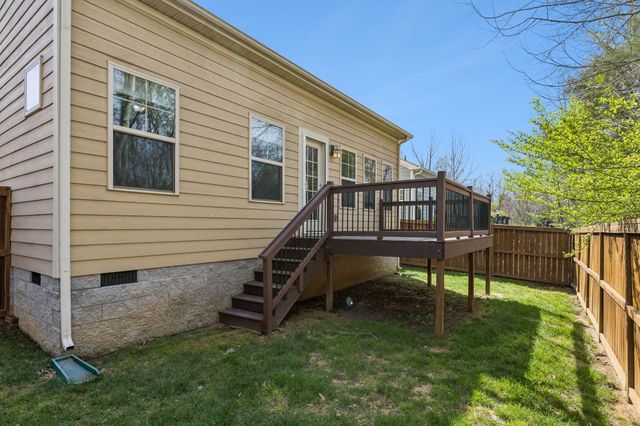 2450 Duxbury Dr, Columbia, TN 38401