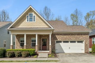 2450 Duxbury Dr, Columbia, TN 38401