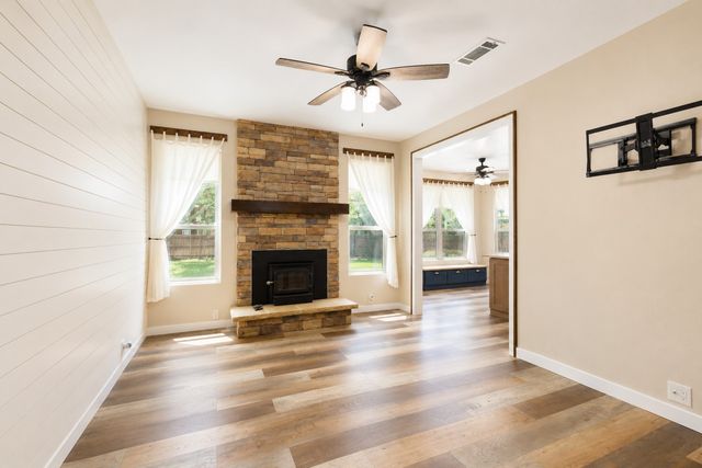 809 Glenwood Court, Mckinney, TX 75071
