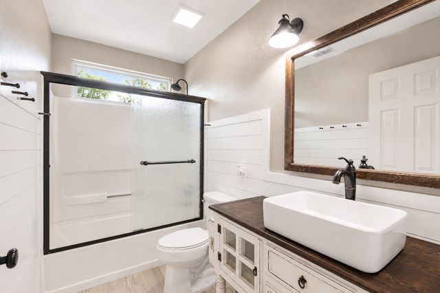 809 Glenwood Court, Mckinney, TX 75071