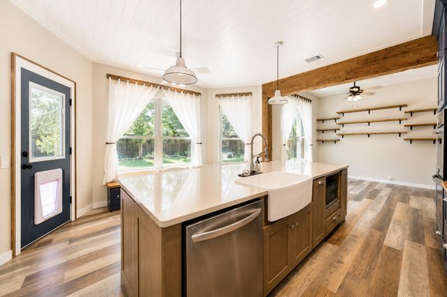 809 Glenwood Court, Mckinney, TX 75071