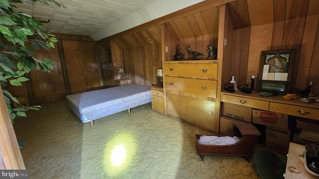 820 LOWER MILL RD, Pittsgrove, NJ 08318