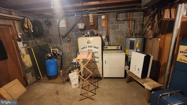 820 LOWER MILL RD, Pittsgrove, NJ 08318