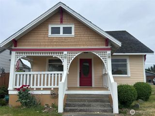 534 W 5th Street, Port Angeles, WA 98362