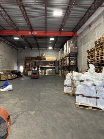 7975 NW 21 Street, Doral, FL 33122