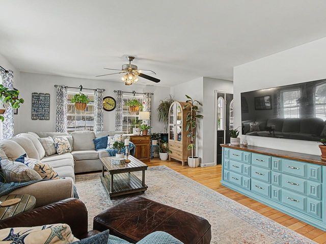 31 Horseshoe Circle, Milton, VT 05468