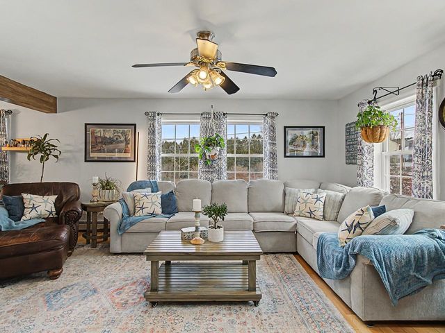 31 Horseshoe Circle, Milton, VT 05468