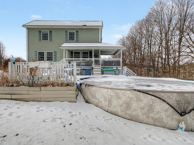 31 Horseshoe Circle, Milton, VT 05468