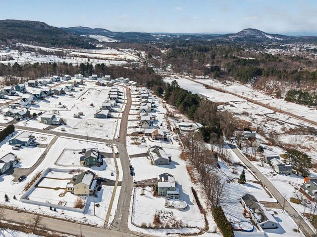 31 Horseshoe Circle, Milton, VT 05468