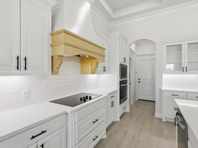 2005 Forest Bridge Drive, Azle, TX 76020