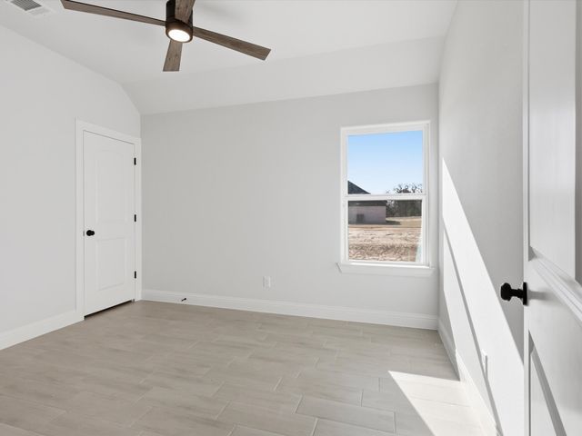 2005 Forest Bridge Drive, Azle, TX 76020