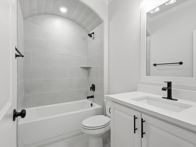 2005 Forest Bridge Drive, Azle, TX 76020