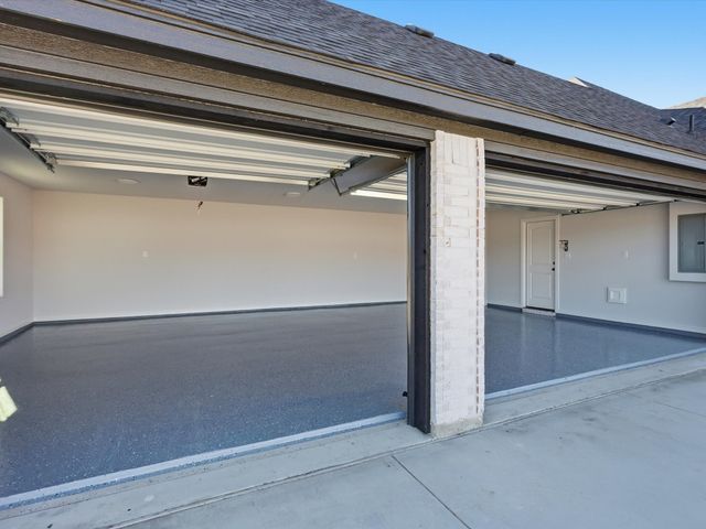 2005 Forest Bridge Drive, Azle, TX 76020