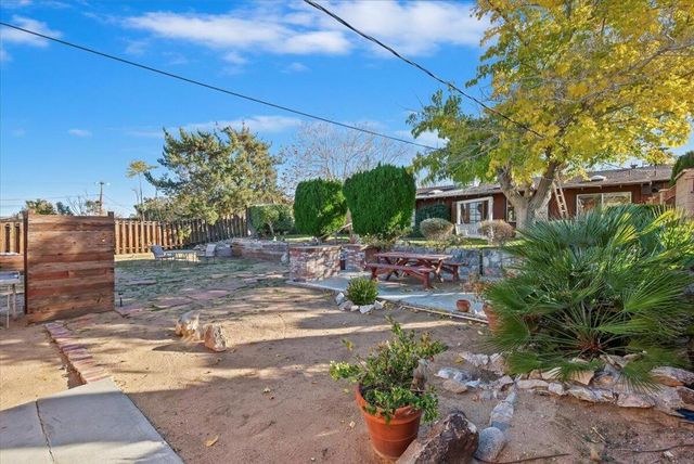 58748 Natoma Trail, Yucca Valley, CA 92284