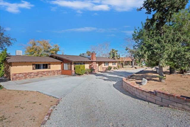 58748 Natoma Trail, Yucca Valley, CA 92284