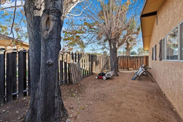 58748 Natoma Trail, Yucca Valley, CA 92284