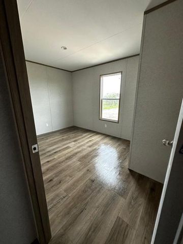 116 Mazatlan DR, Del Valle, TX 78617