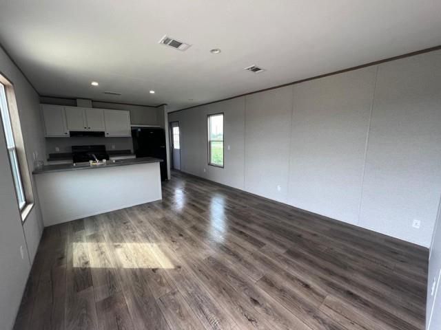 116 Mazatlan DR, Del Valle, TX 78617