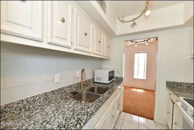6201 Escondido Drive 17D, El Paso, TX 79912