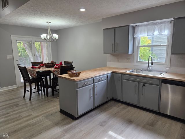 6041 N Buell Lane, Indianapolis, IN 46254