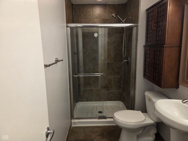 6041 N Buell Lane, Indianapolis, IN 46254