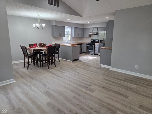 6041 N Buell Lane, Indianapolis, IN 46254