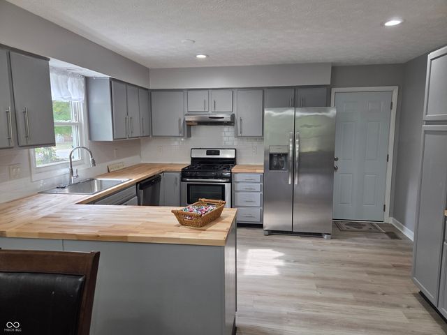 6041 N Buell Lane, Indianapolis, IN 46254