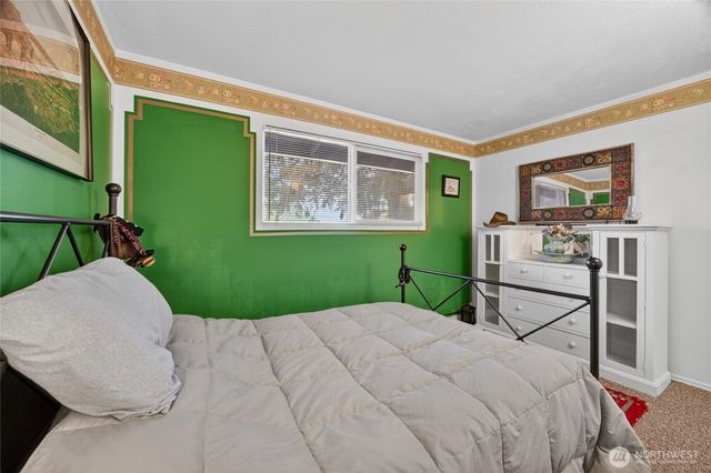361 Salal Way, Sequim, WA 98382