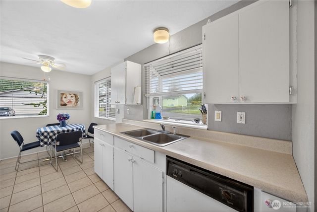 361 Salal Way, Sequim, WA 98382