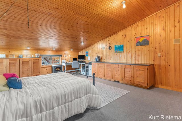 11593 Greenly Street, Holland Twp, MI 49424